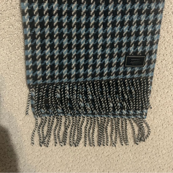 Vintage Coach Black and Blue Houndstooth Scarf with Fringe‎ - Picture 1 of 4